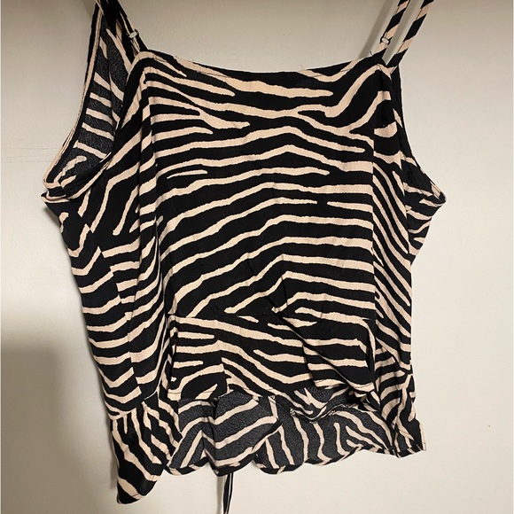Lightly worn, H&M zebra print cropped tank - Picture 2 of 4